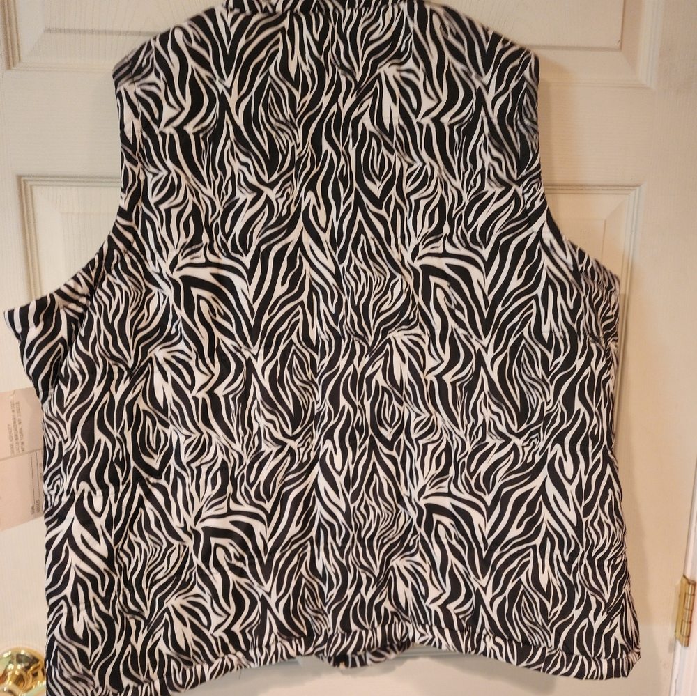 Jane Ashley Vest - image 3